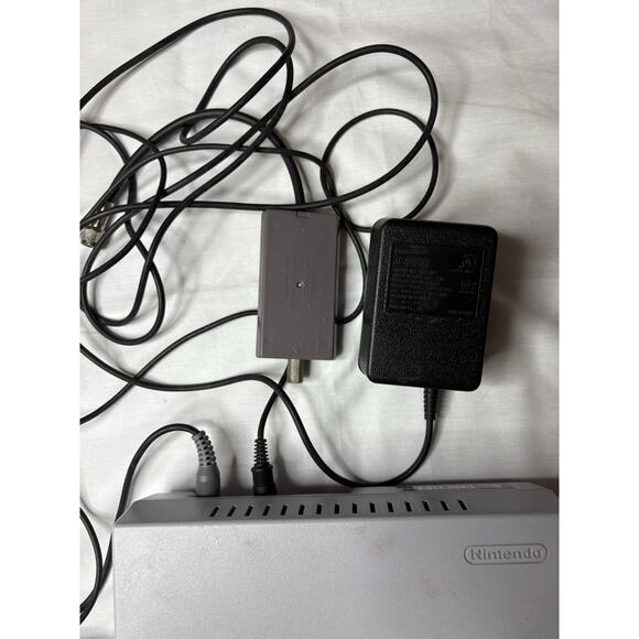 Super Nintendo Entertainment System SNES Video Game Console SNS-001 NOT TESTED - Picture 5 of 10